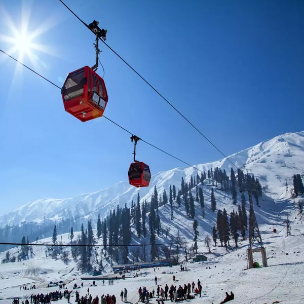 GOLDEN TRIANGLE WITH DREAMLAND KASHMIR TOUR.jpg